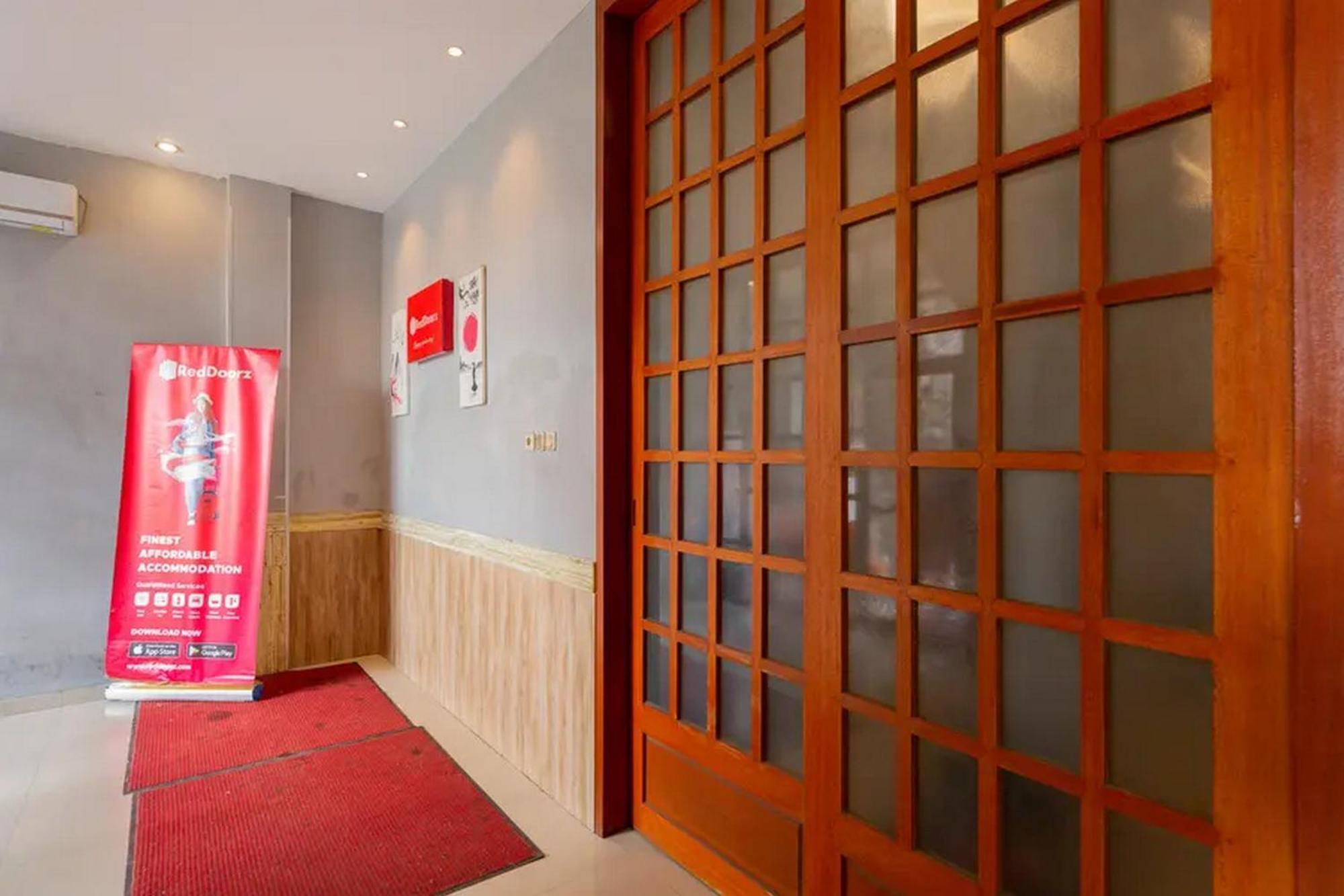 Reddoorz @ Manukan Surabaja Exteriér fotografie