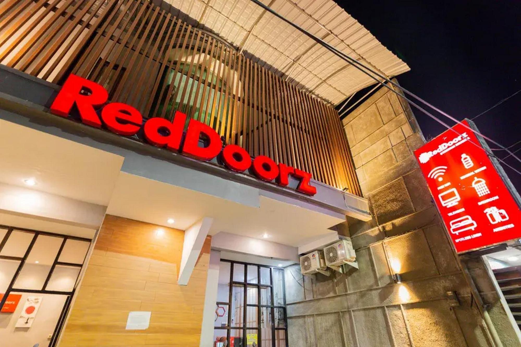 Reddoorz @ Manukan Surabaja Exteriér fotografie