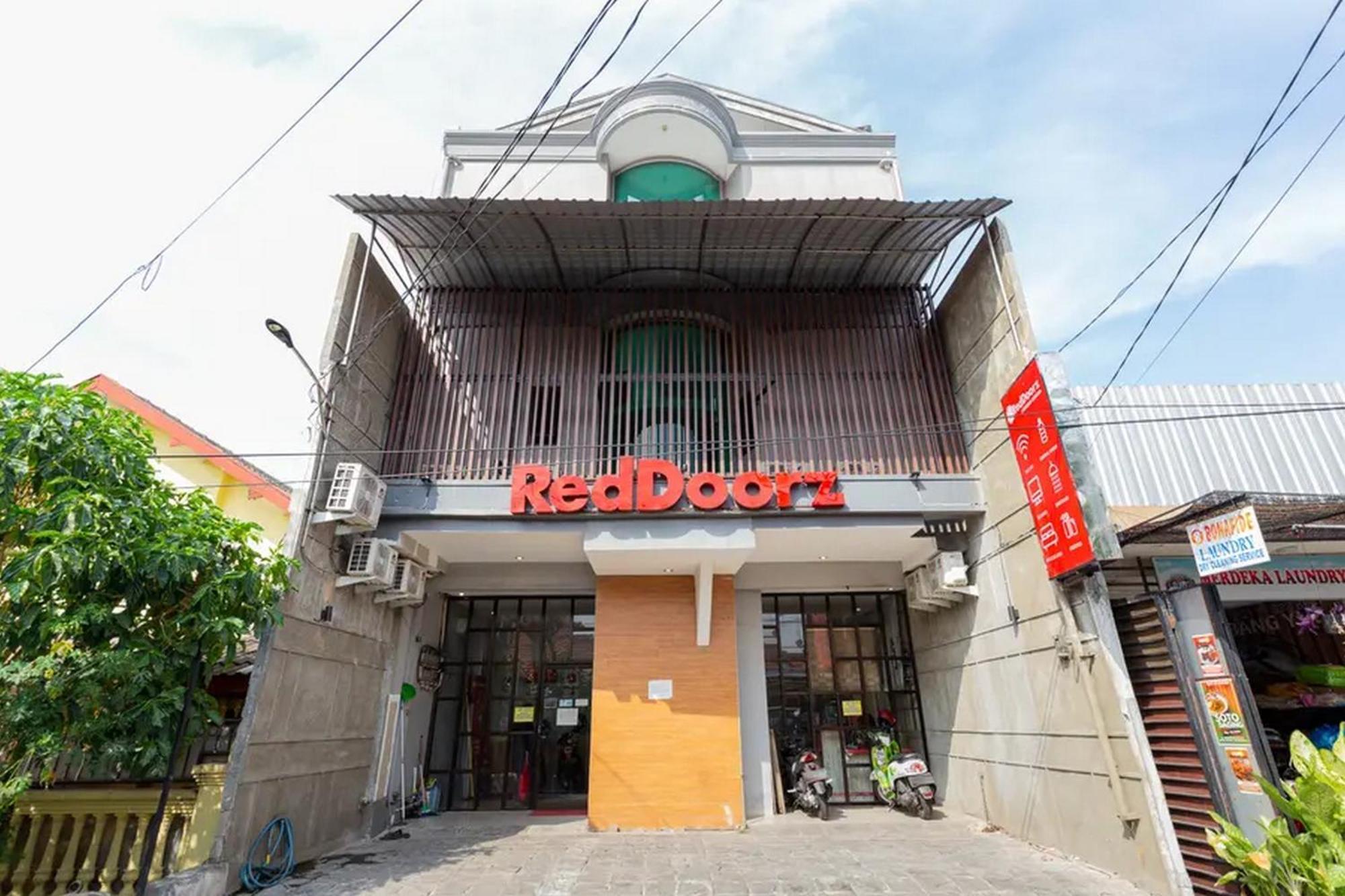 Reddoorz @ Manukan Surabaja Exteriér fotografie